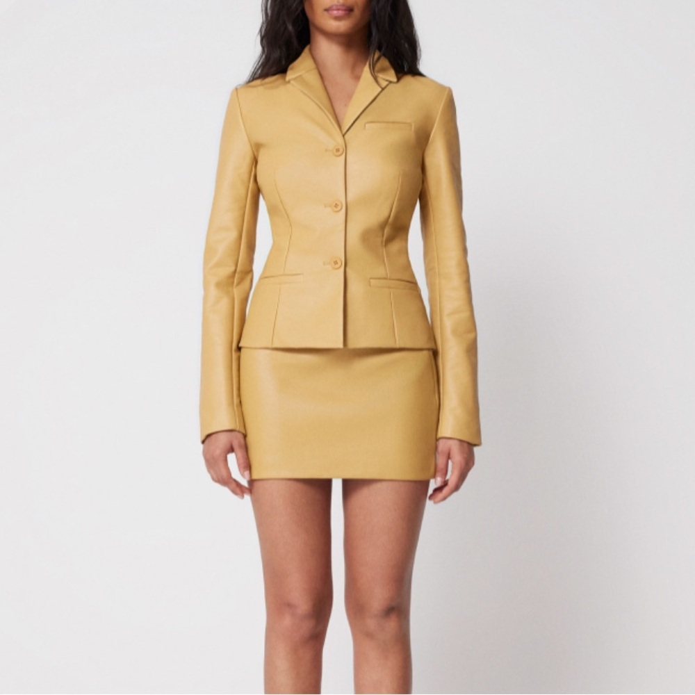 Women's Tan Blazer Suit Jacket